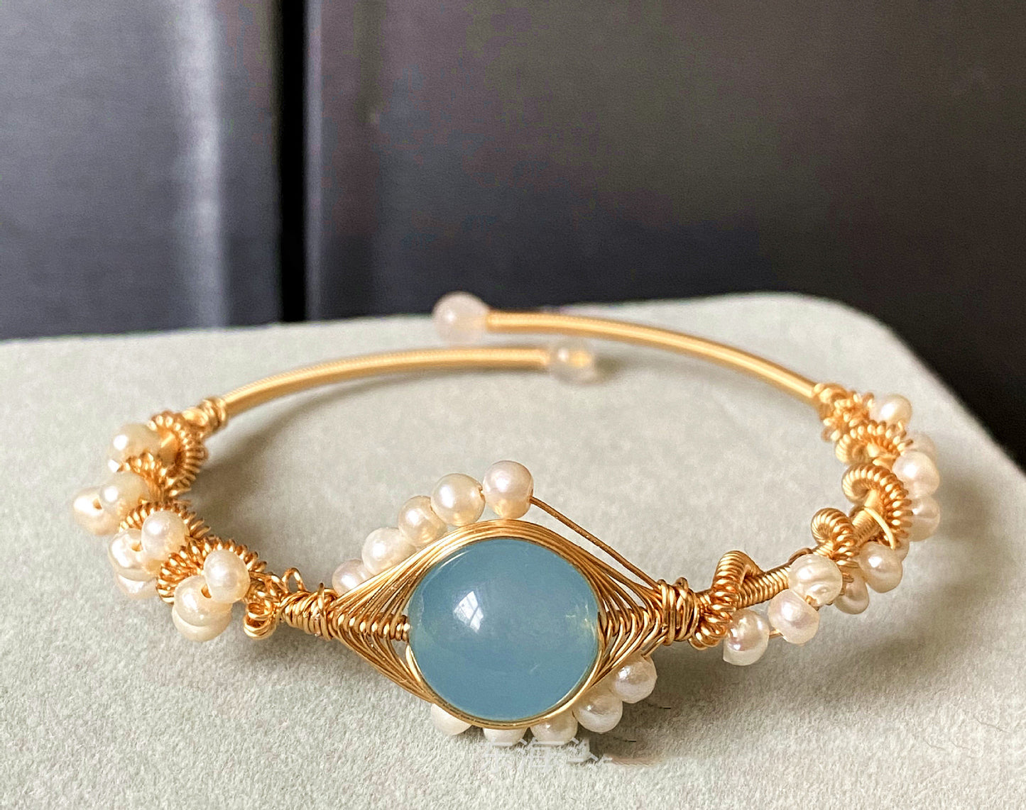 Sapphire Natural White Pearl Bracelet